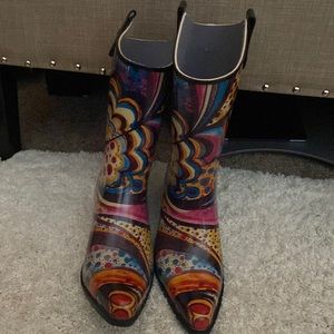 Never worn rainboots